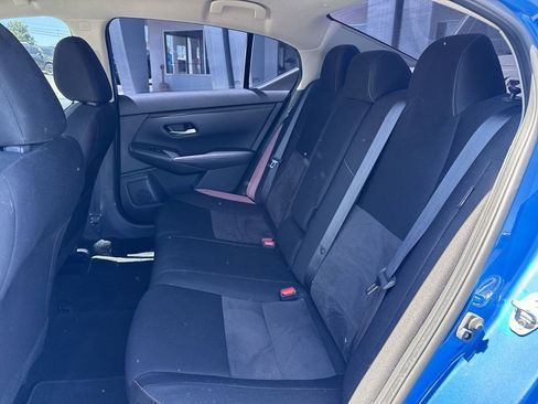 Used 2022 Nissan Sentra SR w/ Trunk Package FWD image 19