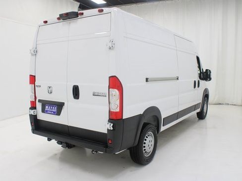Used 2025 RAM ProMaster 2500 w/ Convenience Group image 22