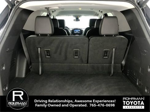 Used 2021 Chevrolet Traverse RS FWD image 23