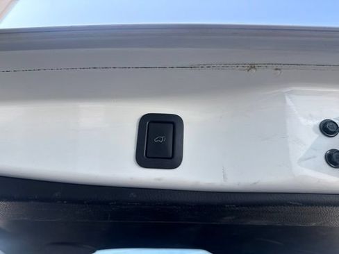 Used 2018 Toyota Highlander Limited Platinum AWD/4WD image 33