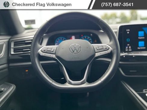 Used 2024 Volkswagen Atlas Cross Sport SE AWD/4WD image 36