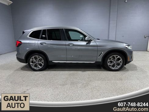 Used 2024 BMW X3 xDrive30i w/ Premium Package AWD/4WD image 2