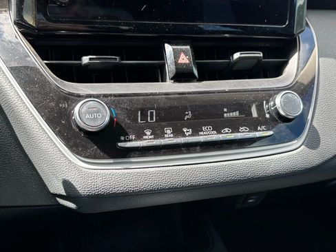 Used 2023 Toyota Corolla LE image 10