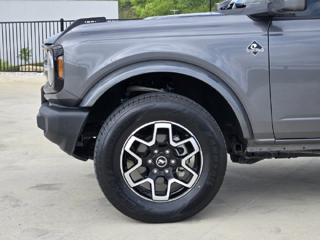 Used 2023 Ford Bronco Outer Banks AWD/4WD image 10