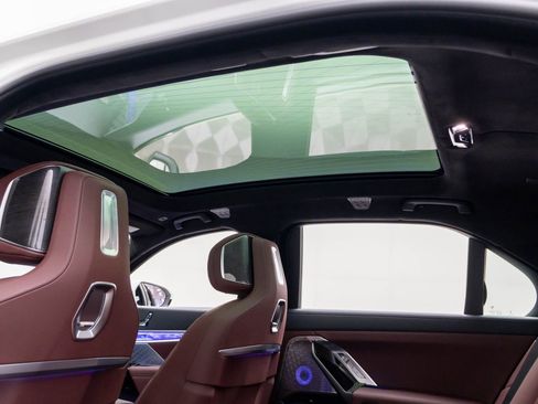 New 2026 BMW 760i xDrive w/ Executive Package AWD/4WD image 17