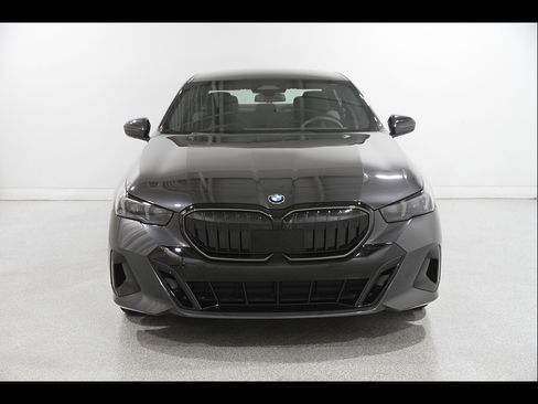 Certified 2024 BMW 530i xDrive w/ M Sport Package AWD/4WD image 2