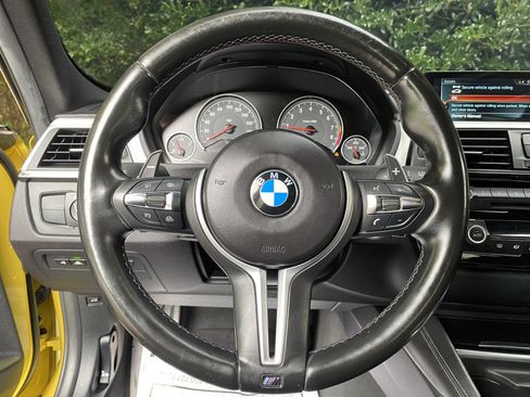 Used 2017 BMW M3 RWD image 17