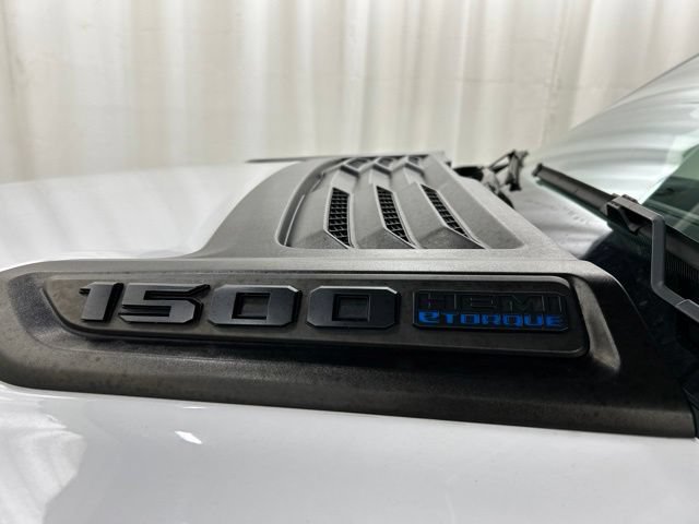 Used 2023 RAM 1500 Laramie AWD/4WD image 27