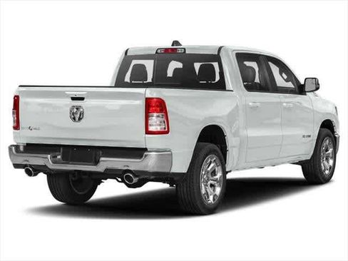 Used 2022 RAM 1500 Big Horn AWD/4WD image 2
