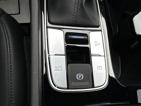 Certified 2025 Hyundai Santa Cruz SEL FWD image 24