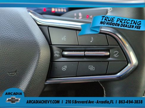 Used 2025 Chevrolet Traverse Z71 AWD/4WD image 28