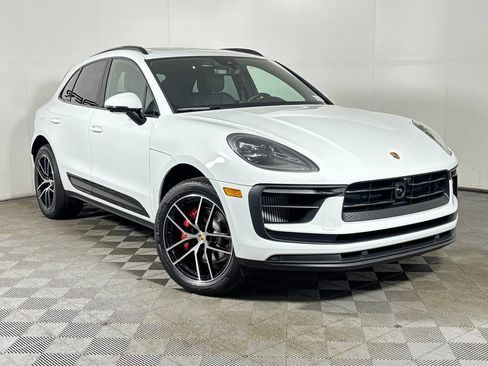New 2026 Porsche Macan S image 9