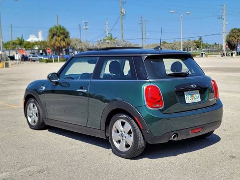 Used 2018 MINI Cooper 2-Door Hardtop FWD image 8