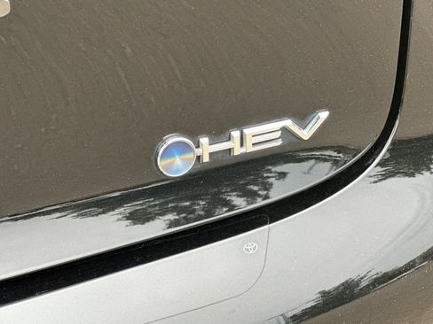 Used 2026 Toyota Prius LE FWD image 49