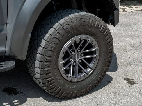 Used 2020 Ford F150 Raptor w/ Equipment Group 802A Luxury AWD/4WD image 59