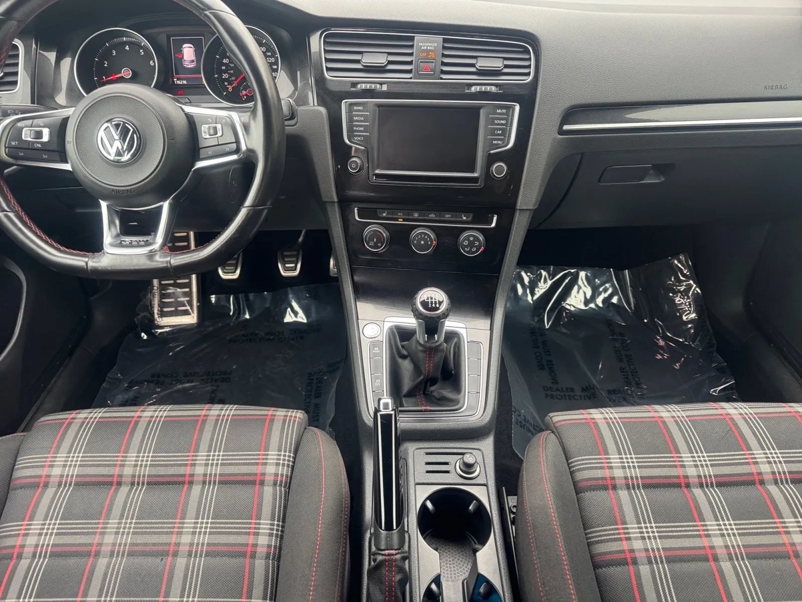 Used 2017 Volkswagen GTI Sport FWD image 15