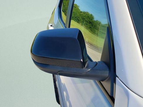 New 2026 GMC Terrain AT4 w/ Convenience Package III image 21