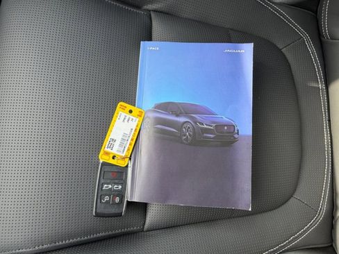 Used 2024 Jaguar I-PACE R-Dynamic HSE image 22