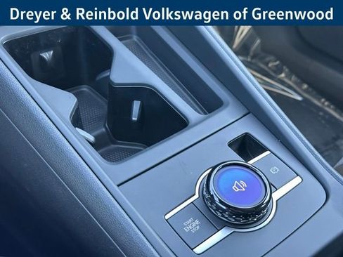 New 2025 Volkswagen Tiguan SE R-Line image 22