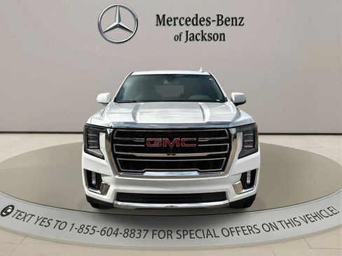 Used 2022 GMC Yukon SLT w/ SLT Premium Package RWD image 3