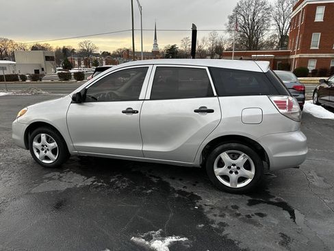 Used 2008 Toyota Matrix XR image 4