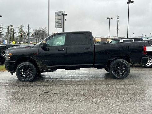 New 2026 RAM 2500 Big Horn AWD/4WD image 31