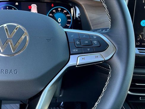 New 2026 Volkswagen Atlas SE image 10