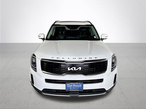 Used 2022 Kia Telluride S AWD/4WD image 3