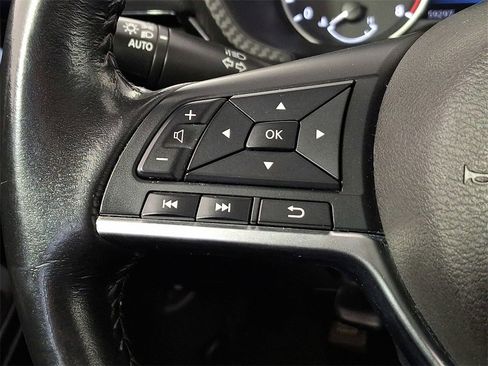 Used 2022 Nissan Sentra SV image 19