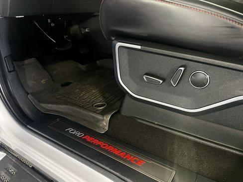 Used 2025 Ford F150 Raptor AWD/4WD image 13