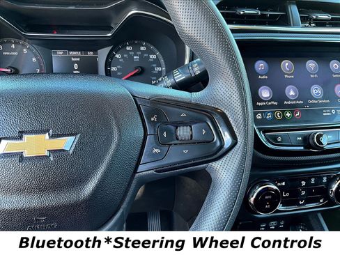 Used 2023 Chevrolet TrailBlazer LT w/ Convenience Package FWD image 12