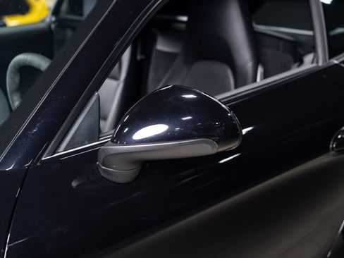 Used 2016 Porsche Cayman image 28