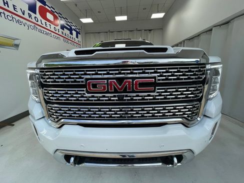 Used 2021 GMC Sierra 2500 Denali w/ Denali Ultimate Package AWD/4WD image 2