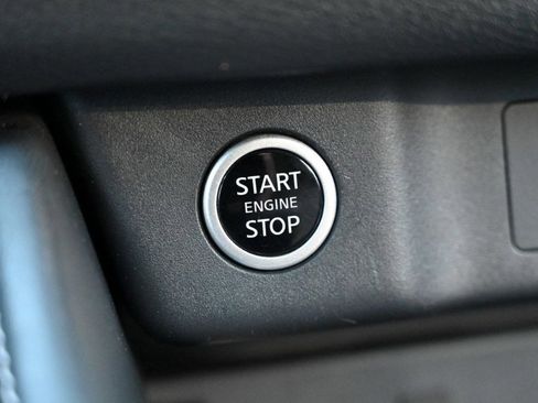 Used 2023 Nissan Rogue Platinum w/ Platinum Premium Package image 32