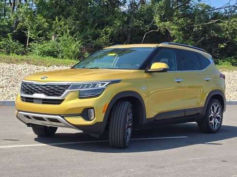 Used 2021 Kia Seltos SX w/ SX Sunroof Package AWD/4WD image 23