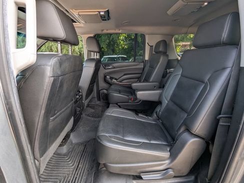 Used 2018 GMC Yukon XL SLT w/ Premium Edition AWD/4WD image 9