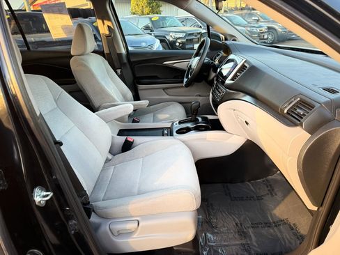 Used 2018 Honda Pilot EX image 22