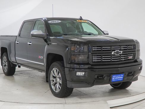 Used 2015 Chevrolet Silverado 1500 LT w/ Custom Sport Edition image 15