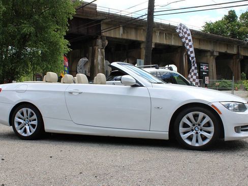 Used 2012 BMW 328i Convertible RWD image 11
