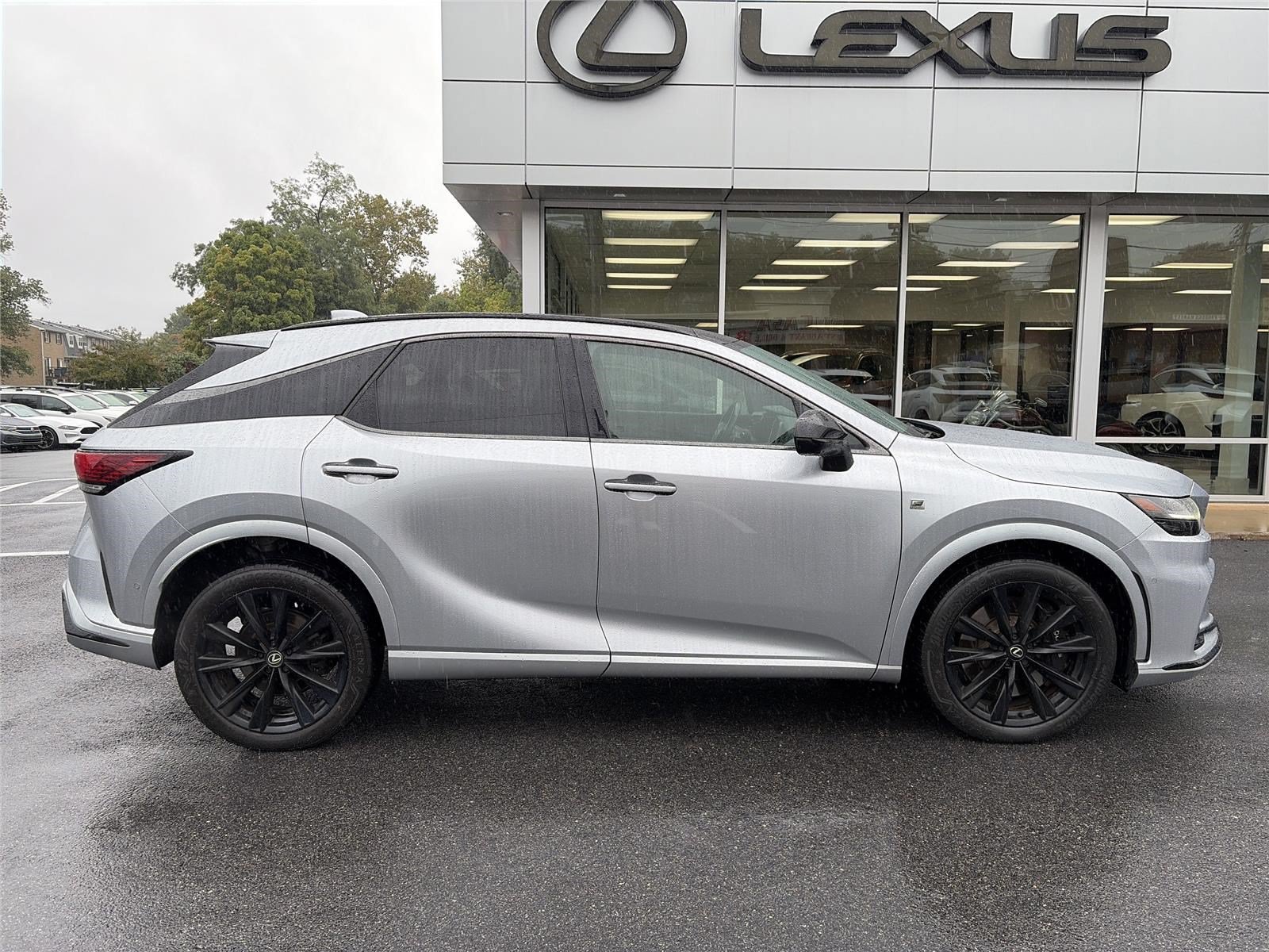 Certified 2023 Lexus RX 500h F Sport w/ Accessory Package (Z1) AWD/4WD image 6