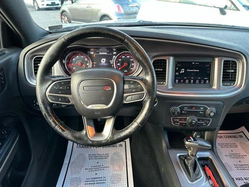 Used 2020 Dodge Charger SXT w/ Leather Interior Group RWD image 20