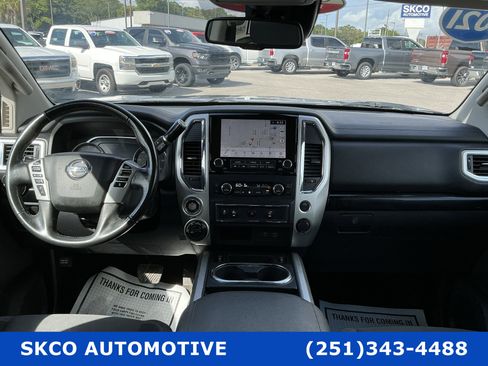 Used 2021 Nissan Titan SV w/ SV Convenience Package AWD/4WD image 21
