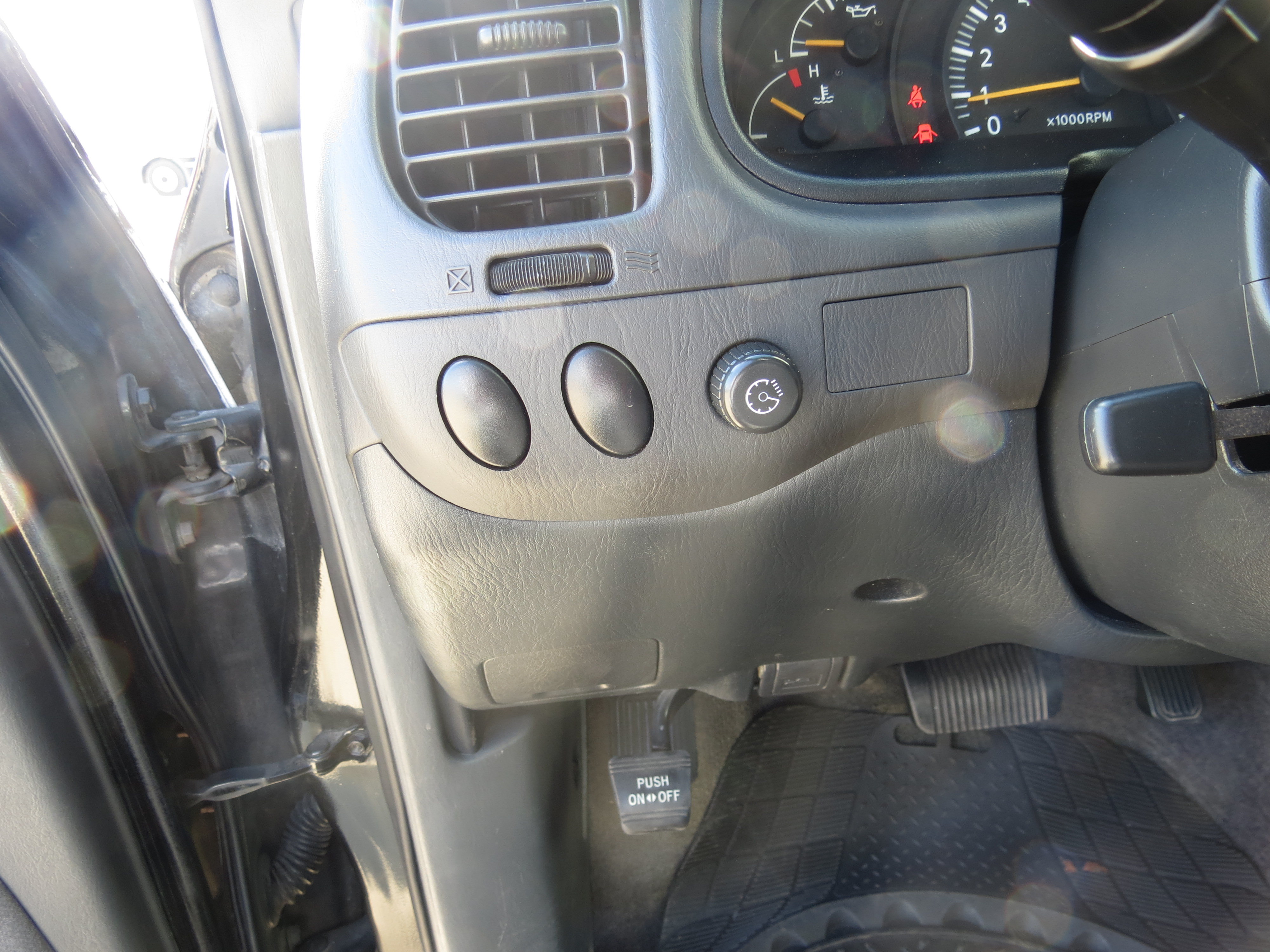 Used 2004 Toyota Tundra SR5 RWD image 10