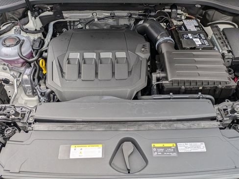 New 2025 Audi Q3 2.0T Premium image 12