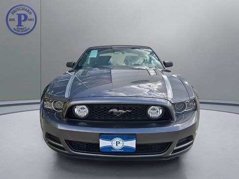 Used 2013 Ford Mustang GT RWD image 2