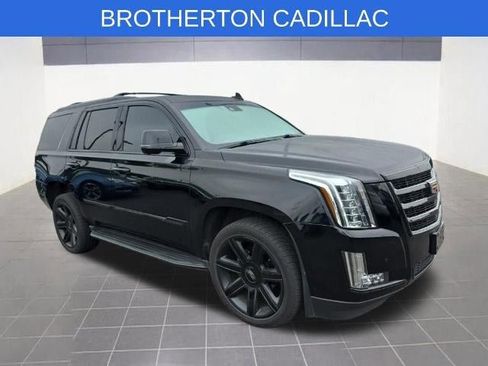 Used 2016 Cadillac Escalade Luxury AWD/4WD image 3