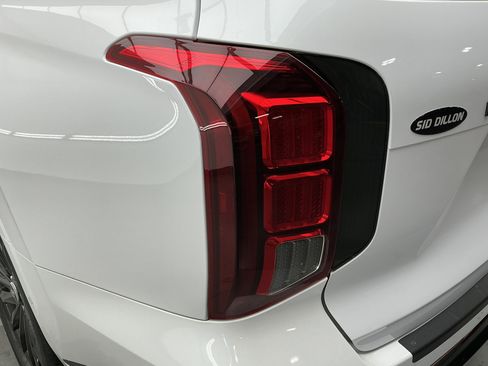 Used 2025 Hyundai Palisade Calligraphy image 22