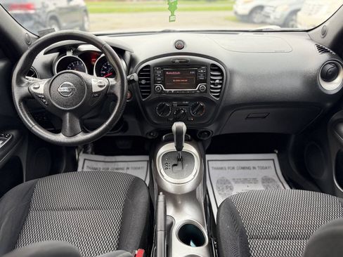 Used 2016 Nissan Juke S FWD image 16