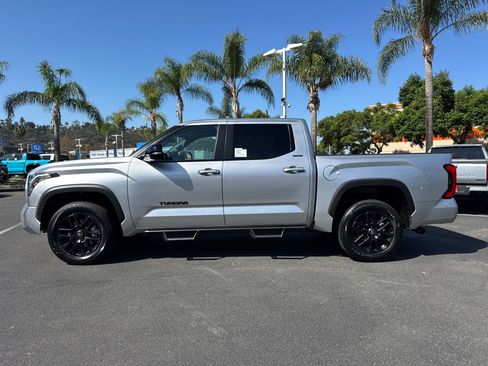 New 2026 Toyota Tundra Limited AWD/4WD image 9