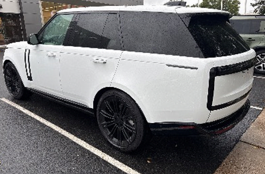 Used 2026 Land Rover Range Rover SE AWD/4WD image 6